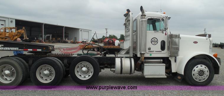 image for item K7519 1995 Peterbilt 379 semi truck