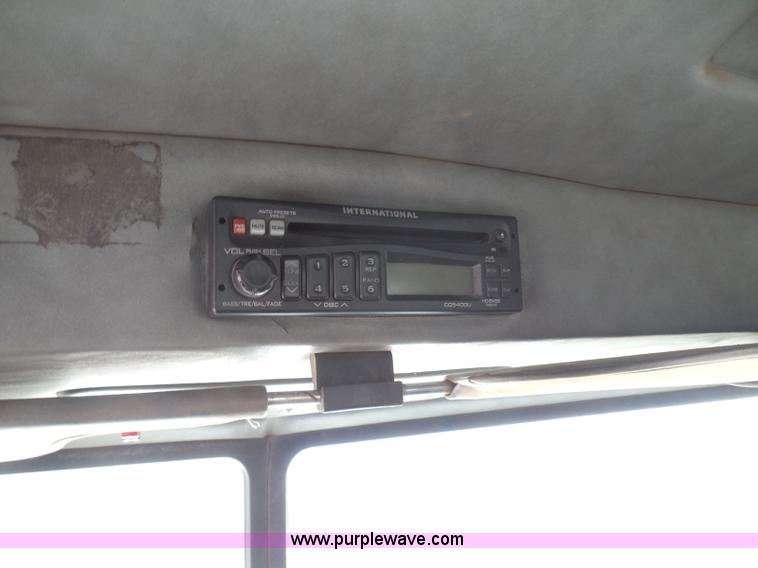 image for item K7519 1995 Peterbilt 379 semi truck