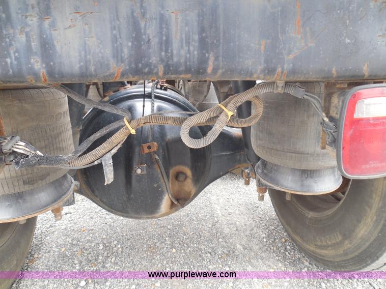 image for item K7519 1995 Peterbilt 379 semi truck