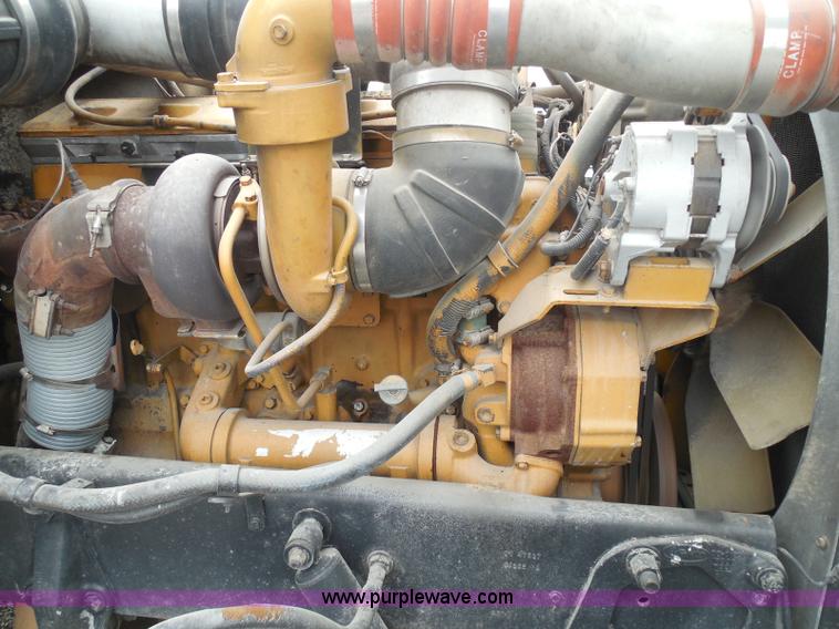 image for item K7519 1995 Peterbilt 379 semi truck