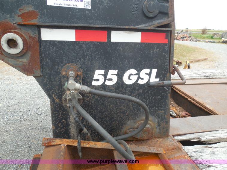 image for item K7520 2006 Eager Beaver 55 GSL equipment trailer