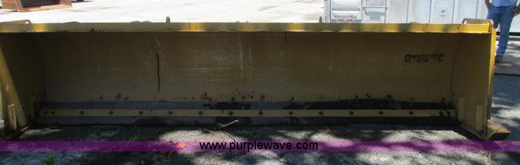 image for item R9298 Henke 14' loader snow box