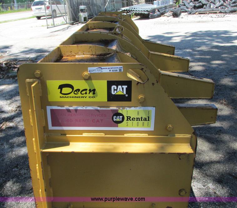 image for item R9298 Henke 14' loader snow box