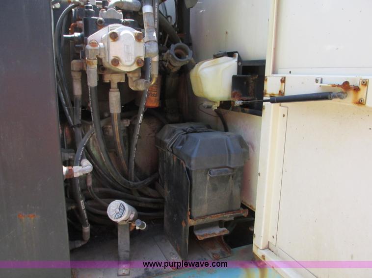 image for item R9299 Tennant 830 Series II sweeper