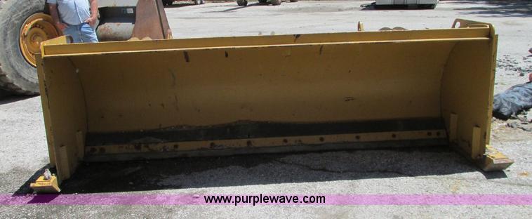 image for item R9314 Henke 10' loader snow box