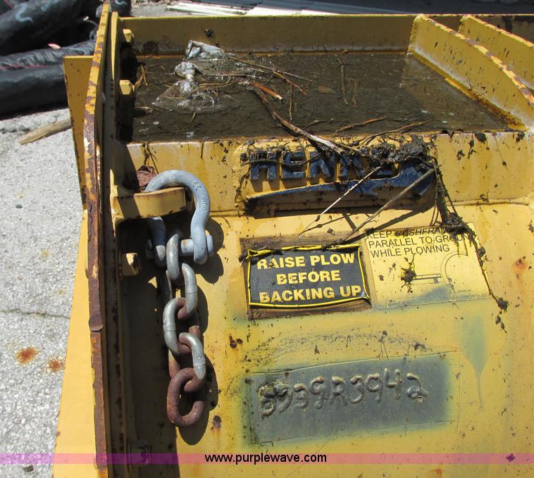 image for item R9314 Henke 10' loader snow box