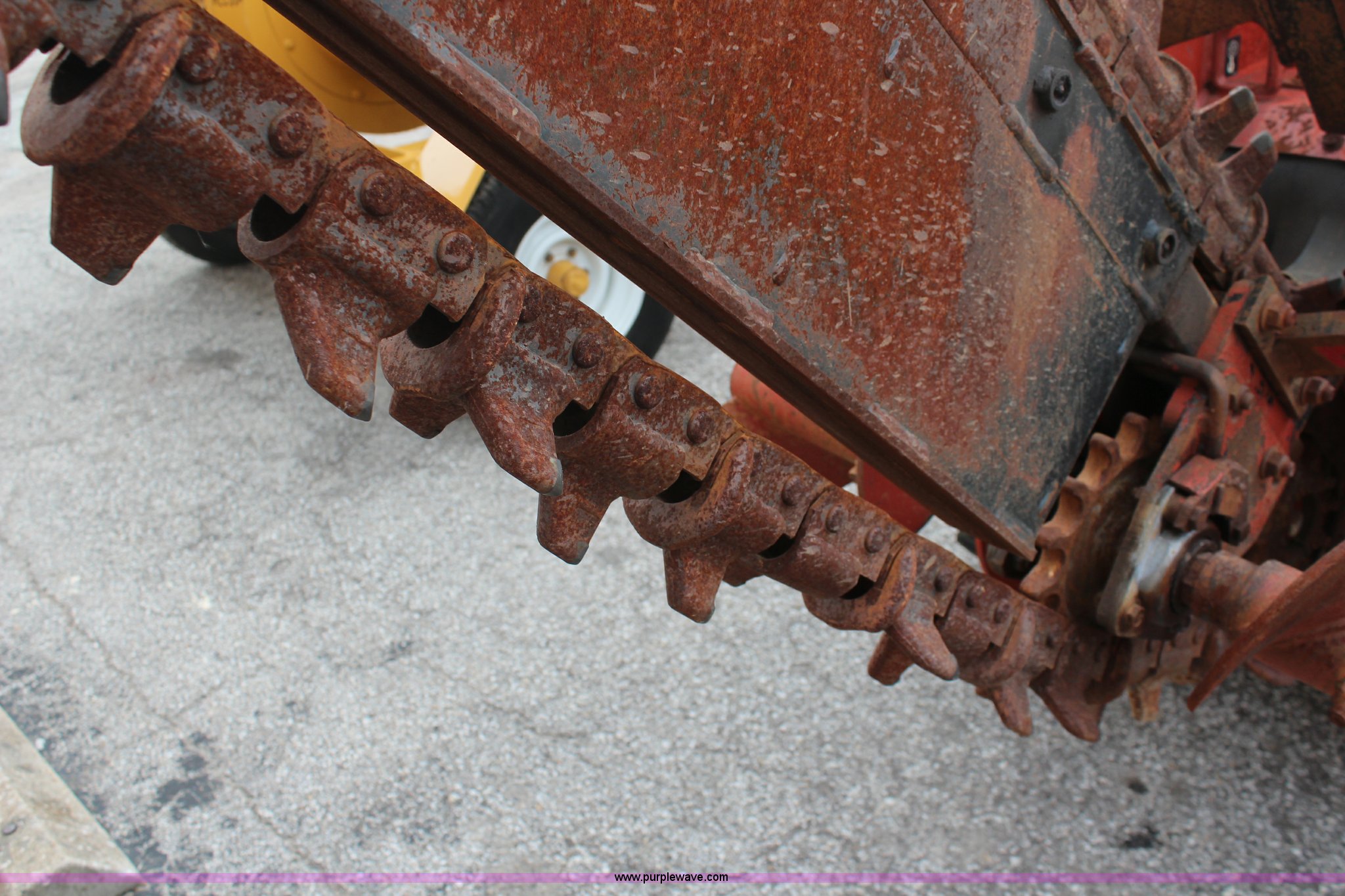 2003 Ditch Witch 3700DD trencher in Olathe, KS | Item K6891 sold