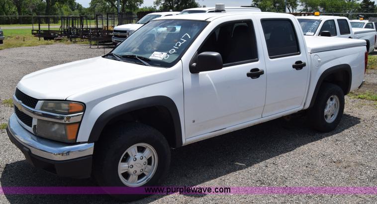 image for item H8501 2006 Chevrolet Colorado Crew Cab pickup truck