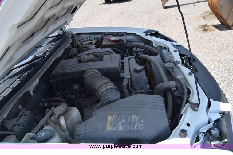 image for item H8501 2006 Chevrolet Colorado Crew Cab pickup truck