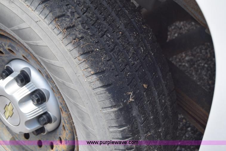 image for item H8505 2007 Chevrolet Silverado 2500HD pickup truck