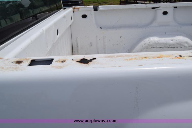 image for item H8505 2007 Chevrolet Silverado 2500HD pickup truck