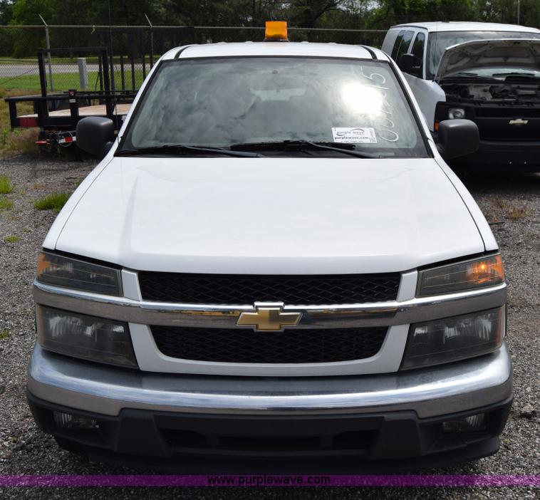 image for item H8517 2006 Chevrolet Colorado Crew Cab pickup truck