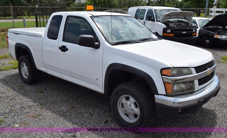 image for item H8519 2006 Chevrolet Colorado Ext. Cab pickup truck