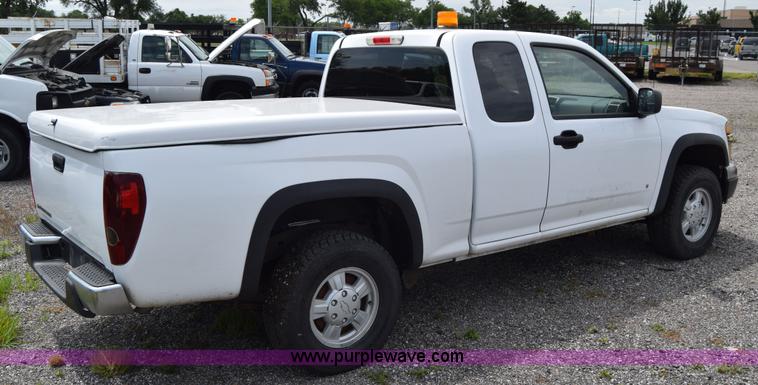 image for item H8519 2006 Chevrolet Colorado Ext. Cab pickup truck