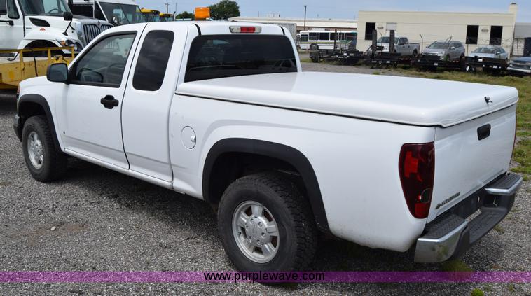 image for item H8519 2006 Chevrolet Colorado Ext. Cab pickup truck