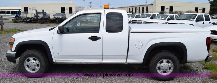 image for item H8519 2006 Chevrolet Colorado Ext. Cab pickup truck