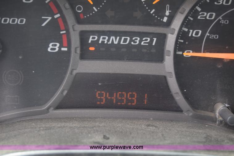 image for item H8519 2006 Chevrolet Colorado Ext. Cab pickup truck