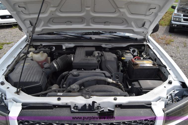 image for item H8519 2006 Chevrolet Colorado Ext. Cab pickup truck