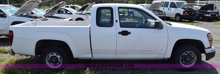 image for item H8523 2007 Chevrolet Colorado Ext. Cab pickup truck