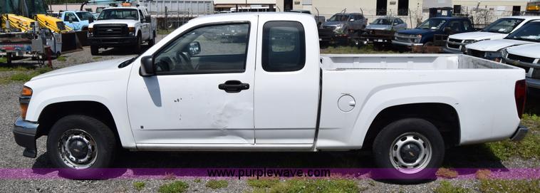 image for item H8523 2007 Chevrolet Colorado Ext. Cab pickup truck