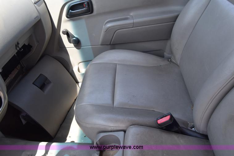 image for item H8523 2007 Chevrolet Colorado Ext. Cab pickup truck