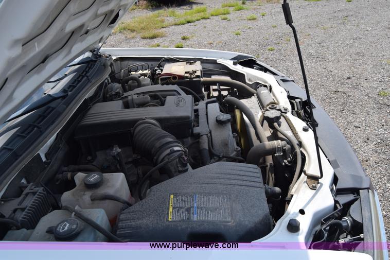 image for item H8523 2007 Chevrolet Colorado Ext. Cab pickup truck