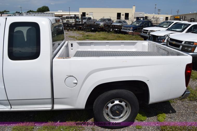 image for item H8523 2007 Chevrolet Colorado Ext. Cab pickup truck