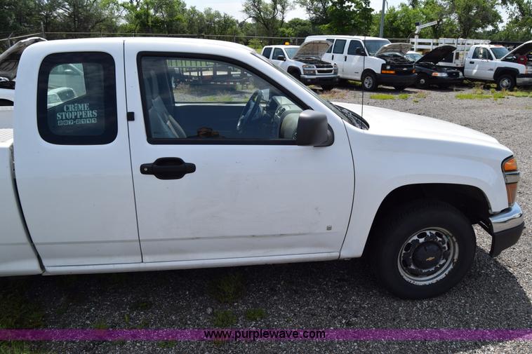 image for item H8523 2007 Chevrolet Colorado Ext. Cab pickup truck
