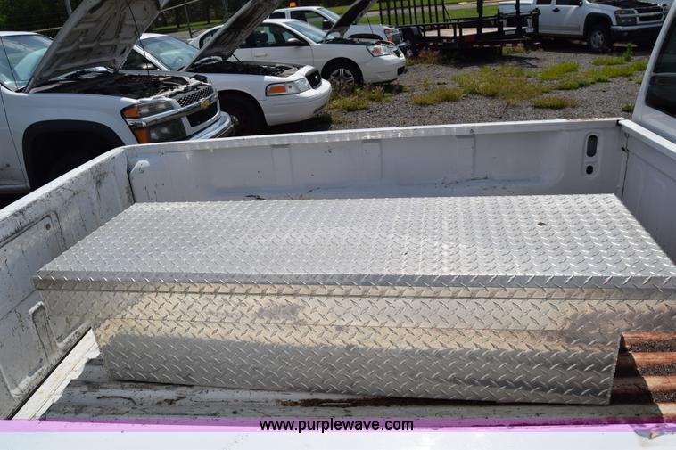 image for item H8523 2007 Chevrolet Colorado Ext. Cab pickup truck