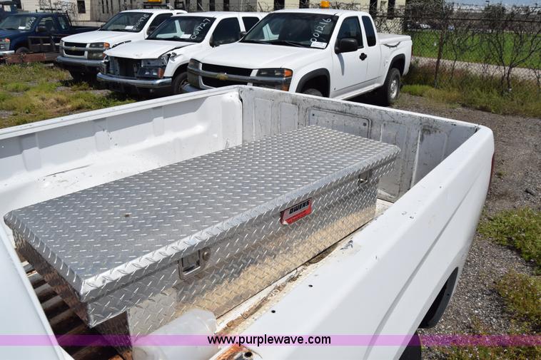 image for item H8523 2007 Chevrolet Colorado Ext. Cab pickup truck