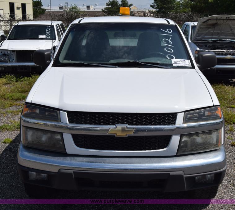 image for item H8524 2006 Chevrolet Colorado Ext. Cab pickup truck