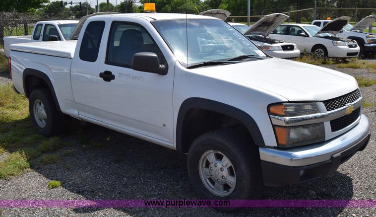 image for item H8524 2006 Chevrolet Colorado Ext. Cab pickup truck