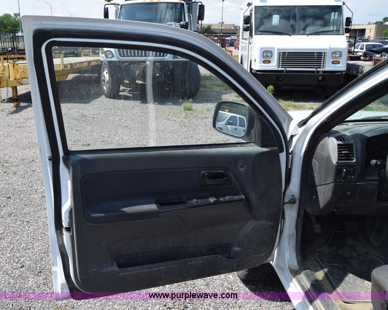 image for item H8524 2006 Chevrolet Colorado Ext. Cab pickup truck