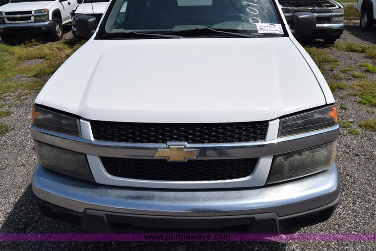 image for item H8524 2006 Chevrolet Colorado Ext. Cab pickup truck