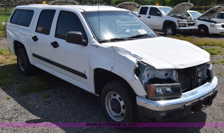 image for item H8525 2008 Chevrolet Colorado Crew Cab pickup truck