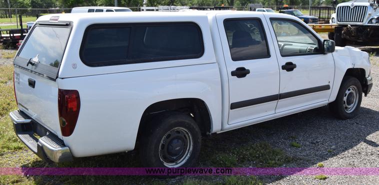 image for item H8525 2008 Chevrolet Colorado Crew Cab pickup truck