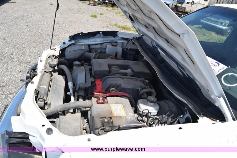 image for item H8525 2008 Chevrolet Colorado Crew Cab pickup truck