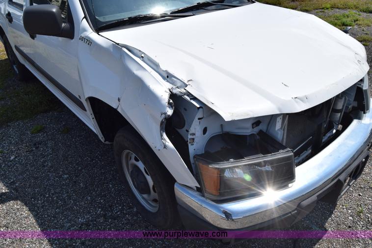 image for item H8525 2008 Chevrolet Colorado Crew Cab pickup truck