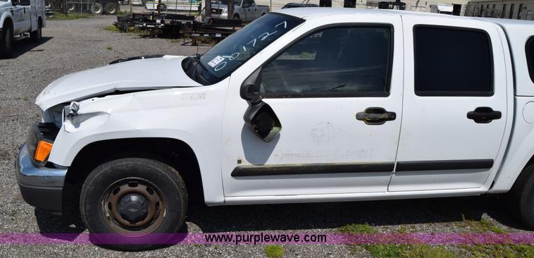 image for item H8525 2008 Chevrolet Colorado Crew Cab pickup truck