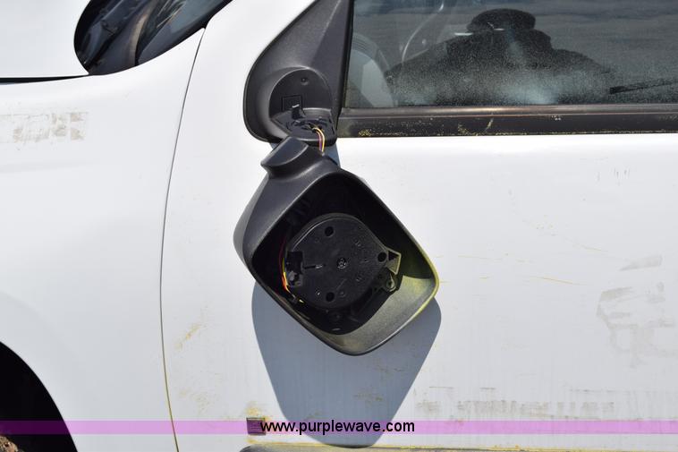 image for item H8525 2008 Chevrolet Colorado Crew Cab pickup truck