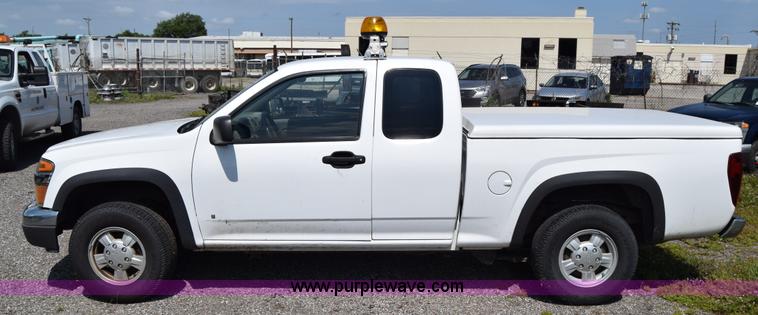 image for item H8526 2006 Chevrolet Colorado Ext. Cab pickup truck