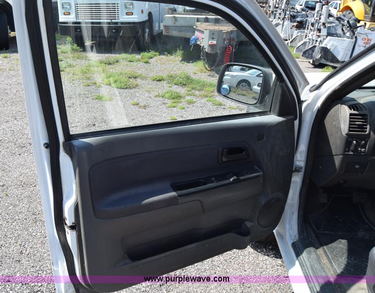 image for item H8526 2006 Chevrolet Colorado Ext. Cab pickup truck