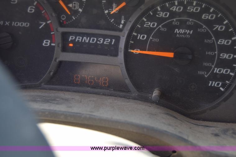 image for item H8526 2006 Chevrolet Colorado Ext. Cab pickup truck