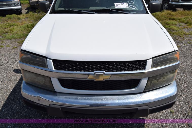 image for item H8526 2006 Chevrolet Colorado Ext. Cab pickup truck