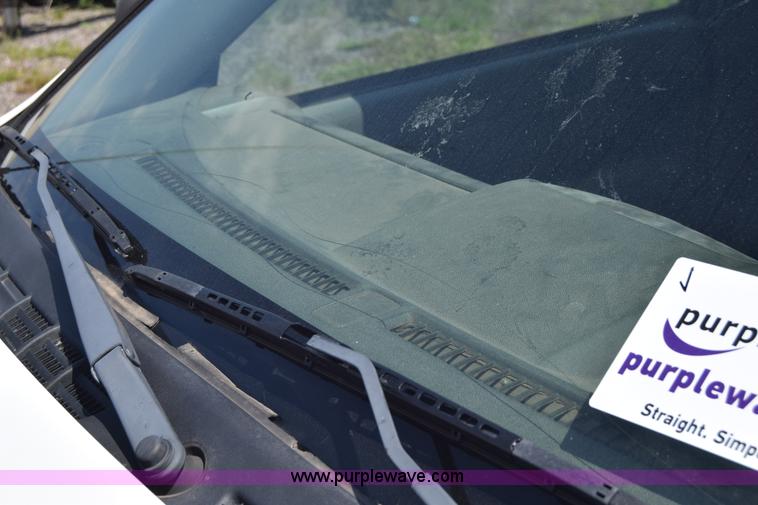 image for item H8526 2006 Chevrolet Colorado Ext. Cab pickup truck