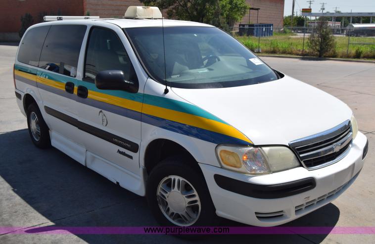 image for item J6614 2003 Chevrolet Venture Cargo van