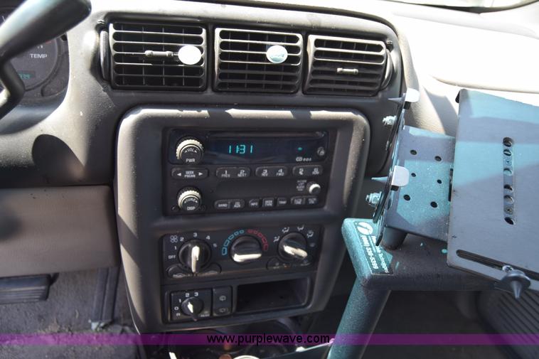 image for item J6614 2003 Chevrolet Venture Cargo van