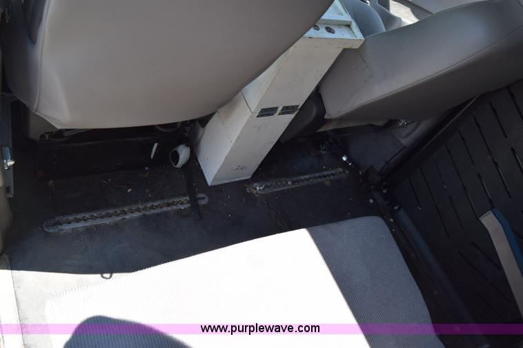 image for item J6614 2003 Chevrolet Venture Cargo van