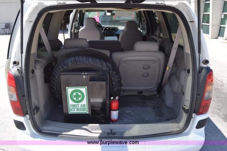 image for item J6614 2003 Chevrolet Venture Cargo van