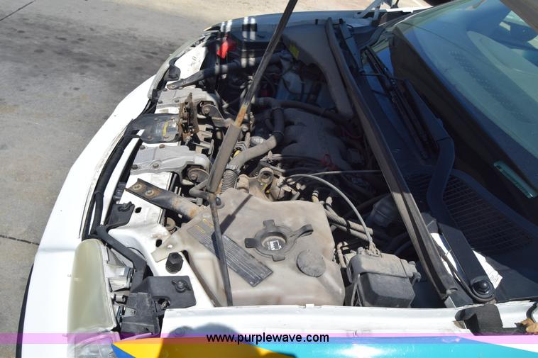 image for item J6614 2003 Chevrolet Venture Cargo van